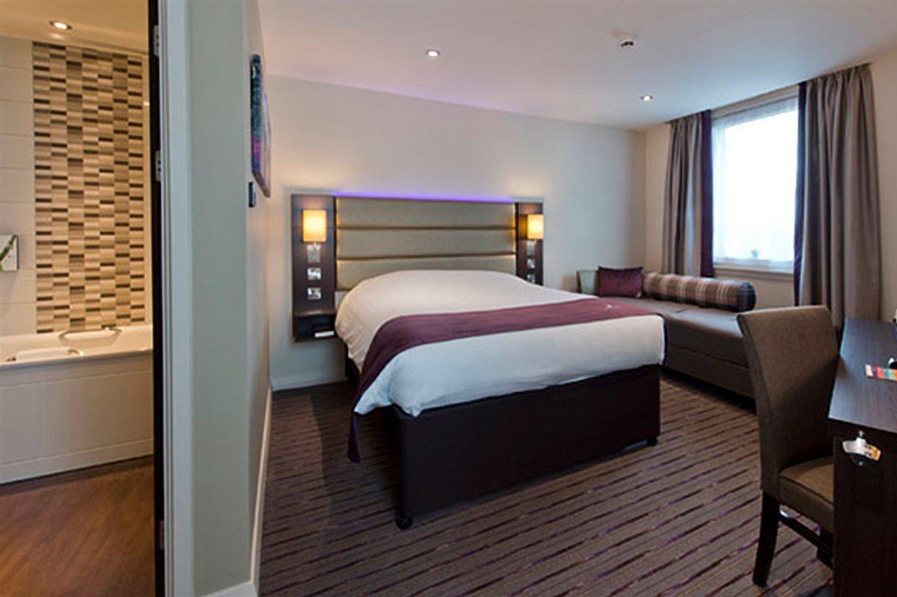Premier Inn London Бромлі Екстер'єр фото